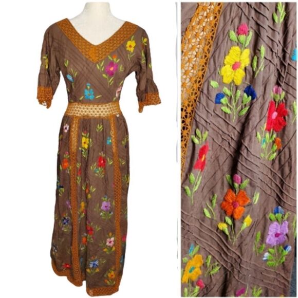 VINTAGE 70s dress‎ brown crochet embroidered bell sleeve maxi cottagecore M - Picture 1 of 10